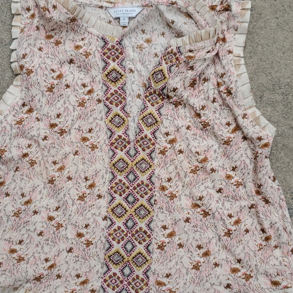 RELISTED Lucky Brand mixed print peplum tank top - Picture 2 of 4